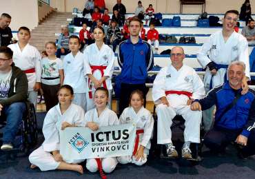 NATJECATELJI KARATE KLUBA „ICTUS“ VINKOVCI OSVOJILI 8 ODLIČJA