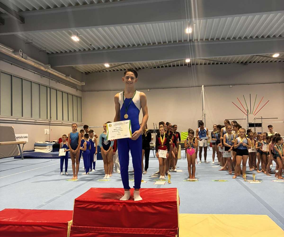 Vinkovački gimnastičari prvi u svojim kategorijama u Osijeku